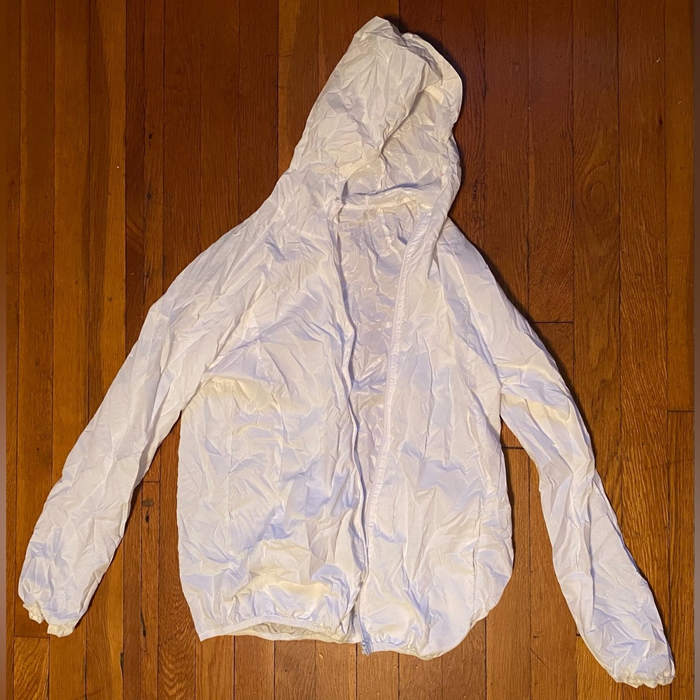 Large White Rain Jacket - Includes Drawstring Bag New Without Tags